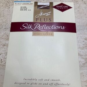 Hanes Plus Silk Sheer Reflections Barely There